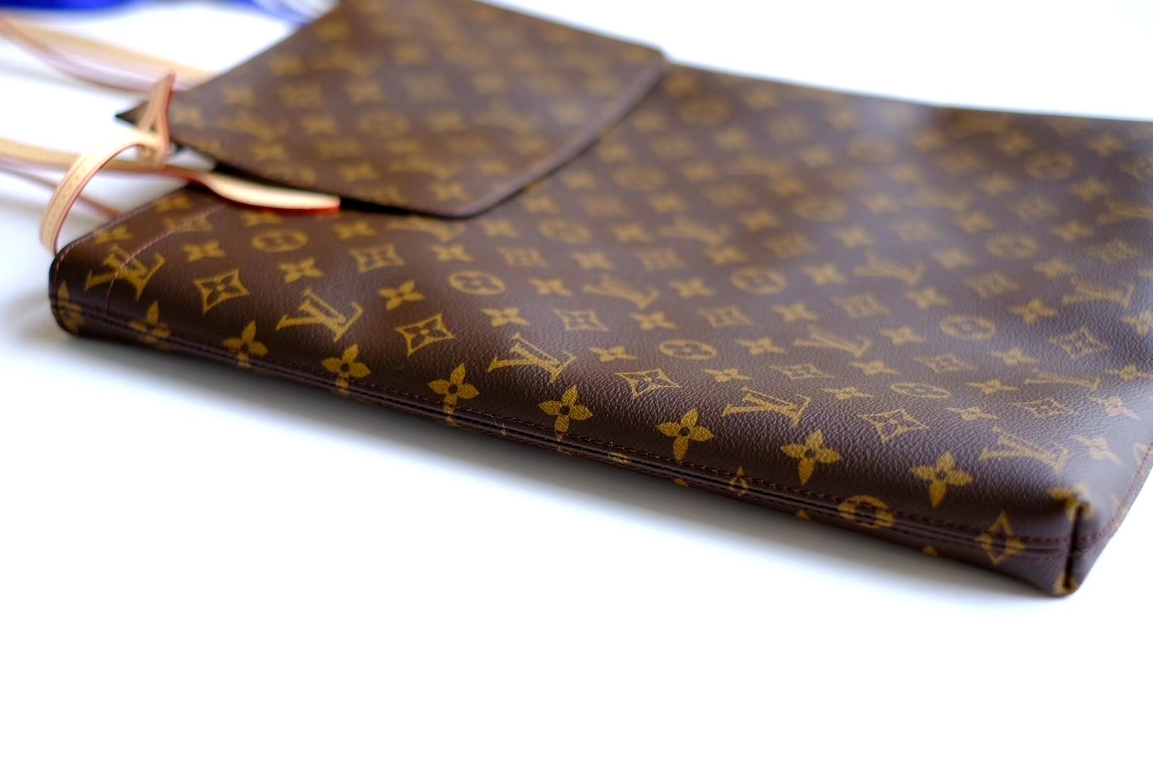 l0*is V*t0n carry it bag-m45199-37*38*3cm