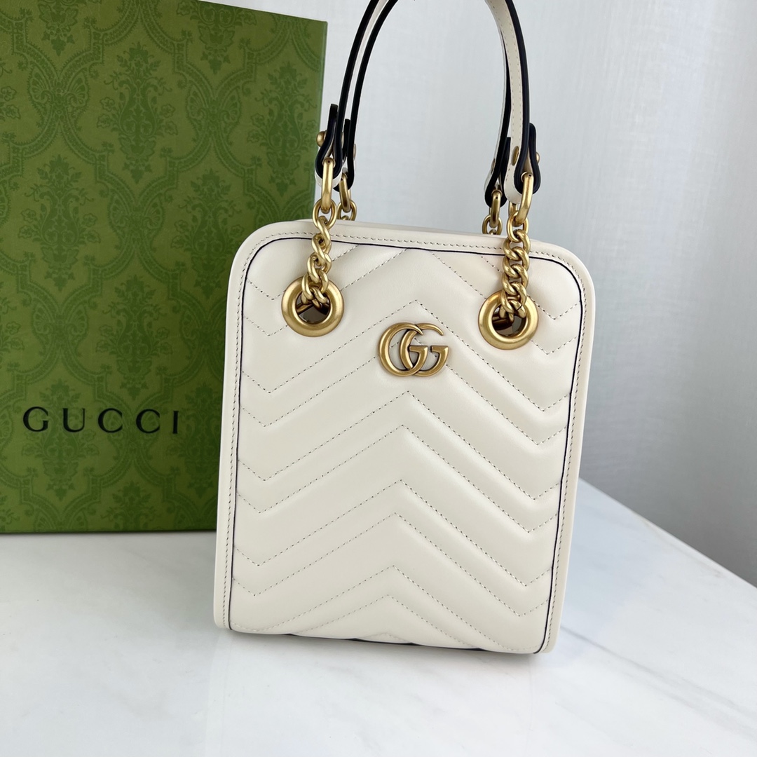 G*u*i marmont bag-16x19x7 cm