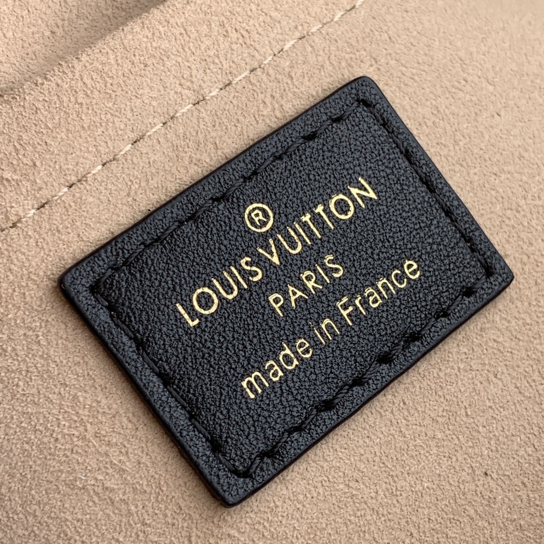 l0*is V*t0n trica bag-25.5*17*7 cm