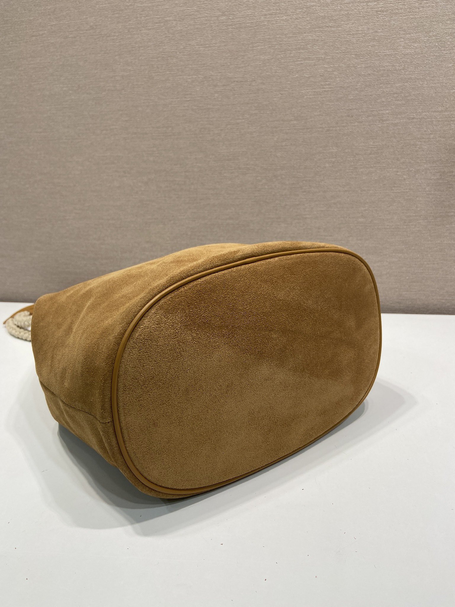 Pra*a re-nylon bucket-1be082-23.5*28*16.5cm
