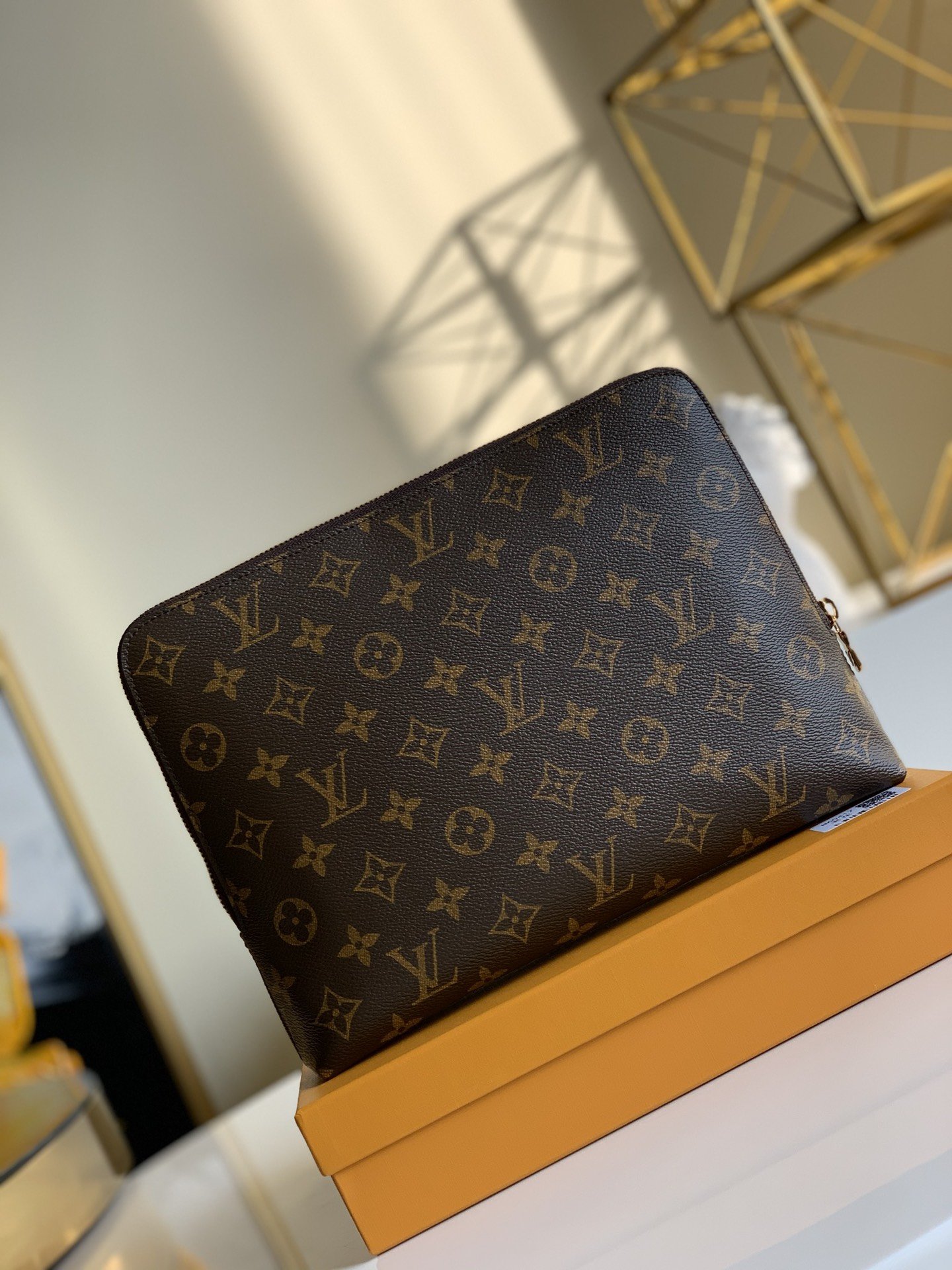 l0*is V*t0n new pouch-21*27*5cm