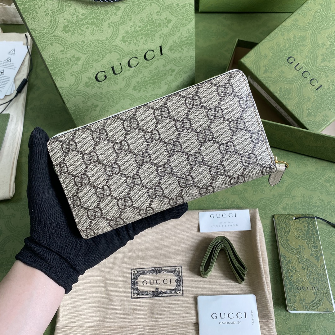 G*u*i wallet-19*10*2cm
