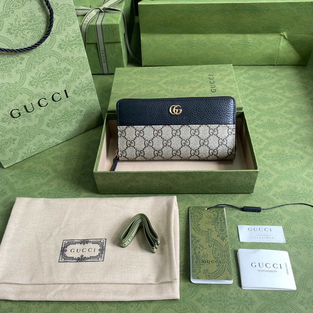 G*u*i wallet-19*10*2cm