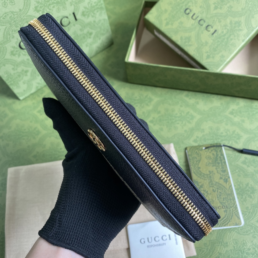 G*u*i wallet-19*10*2cm