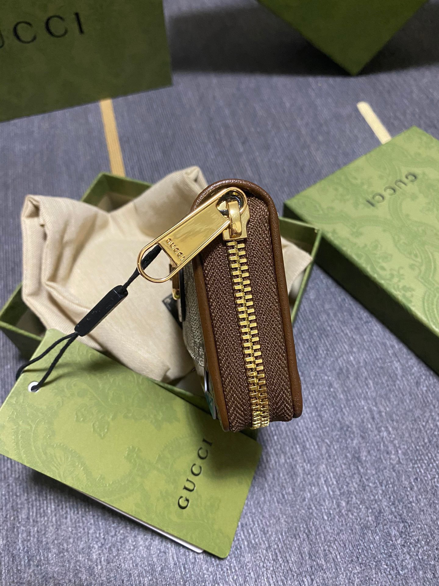G*u*i wallet-11.5*8.5*3cm
