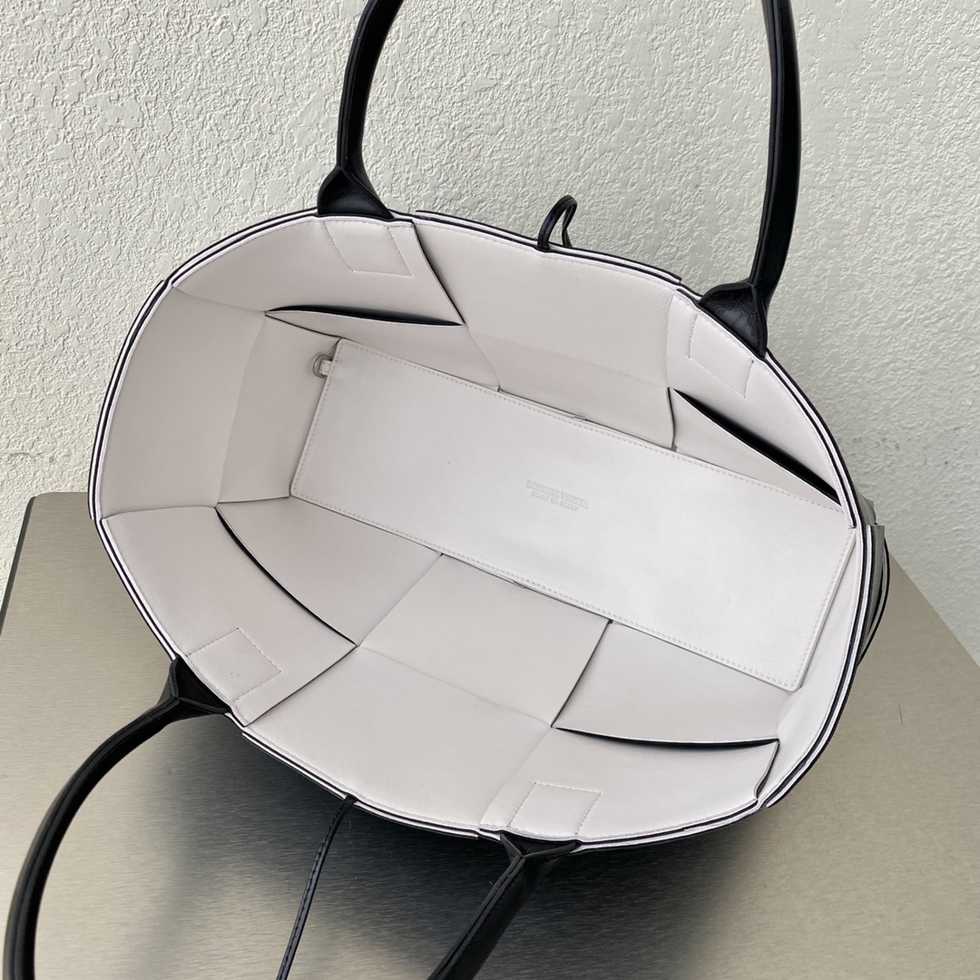 b0tte*a Ven*tatote-41×27×14cm