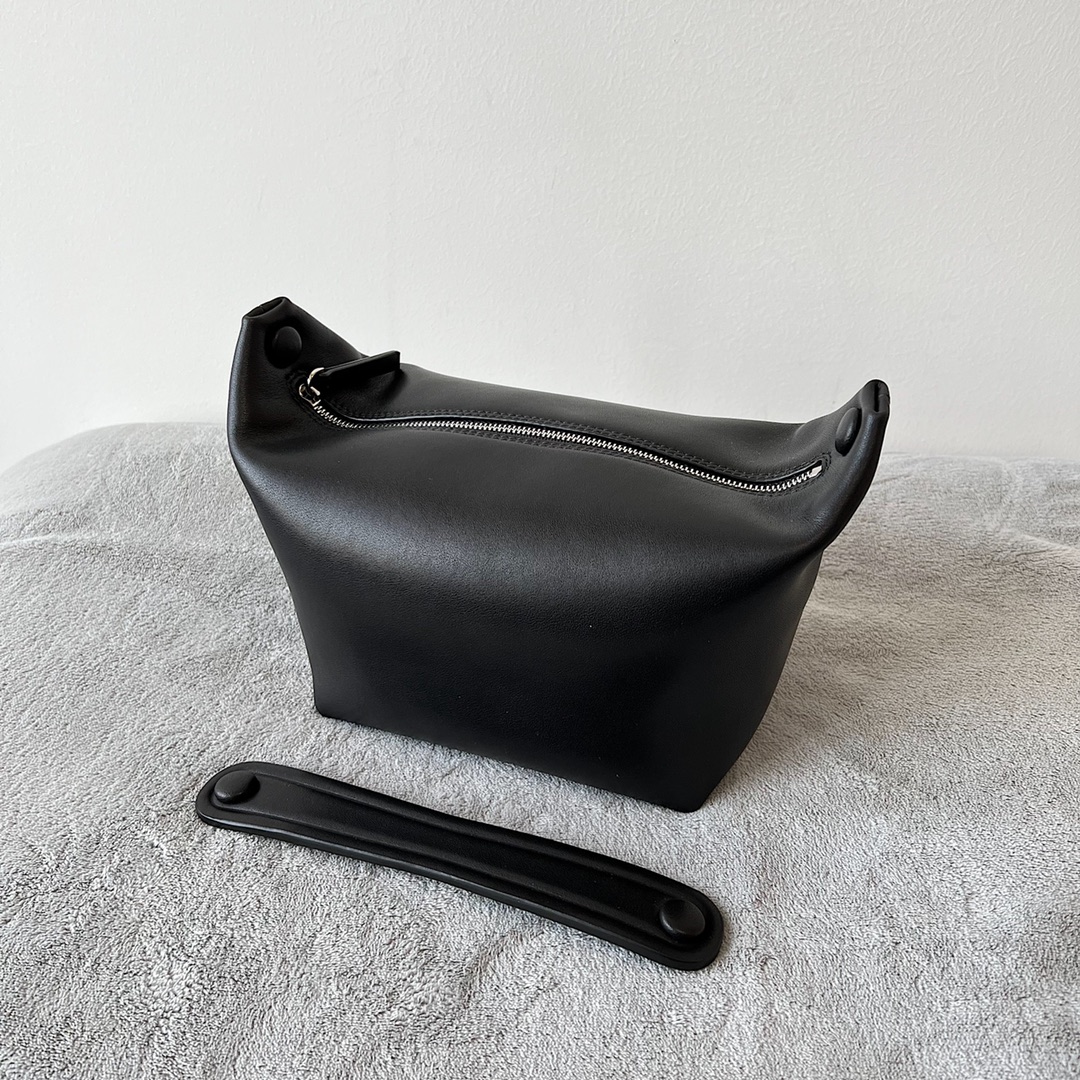 b0tte*a Ven*ta t*e r0w bag-18*13*14cm