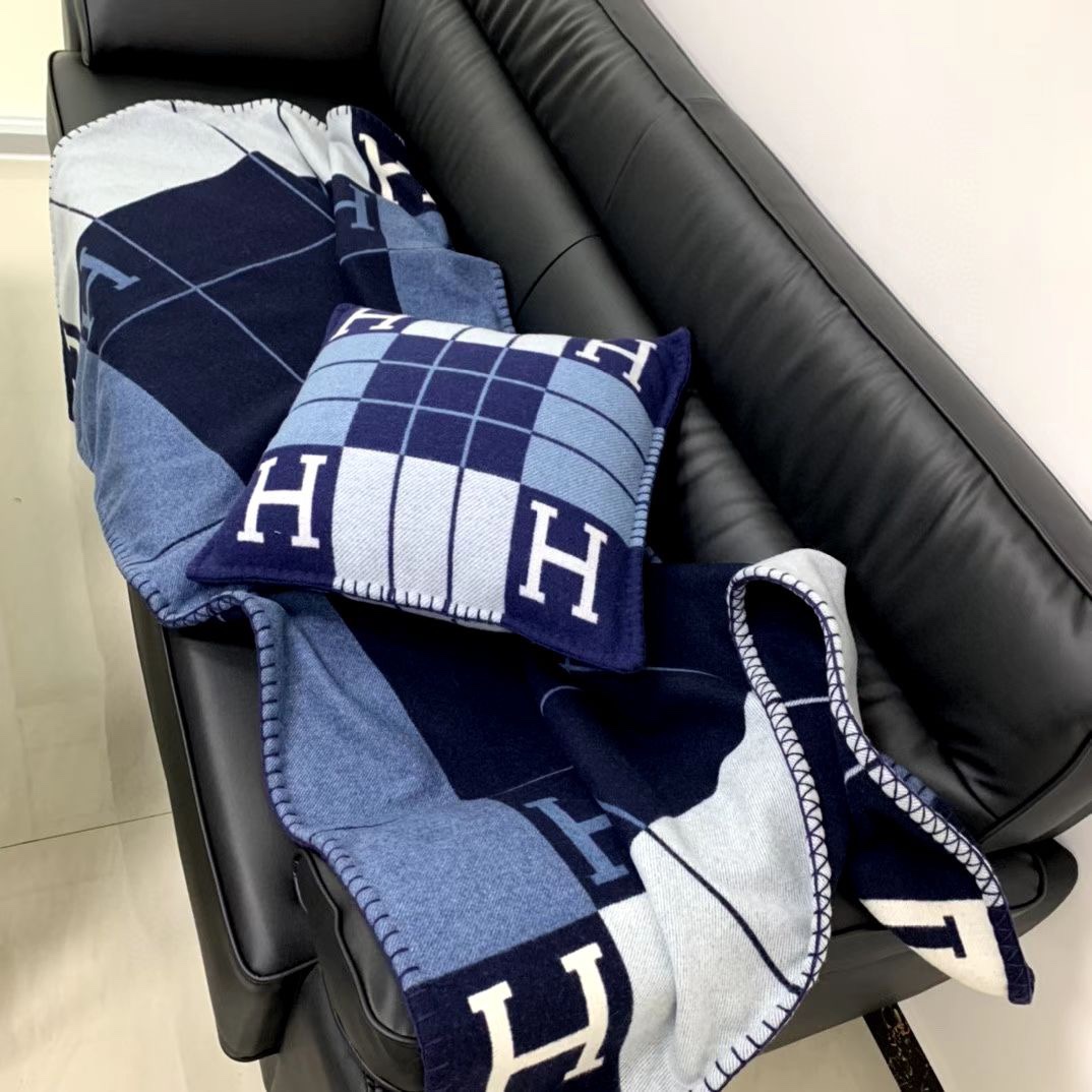 H**mes blankets-180*140cm