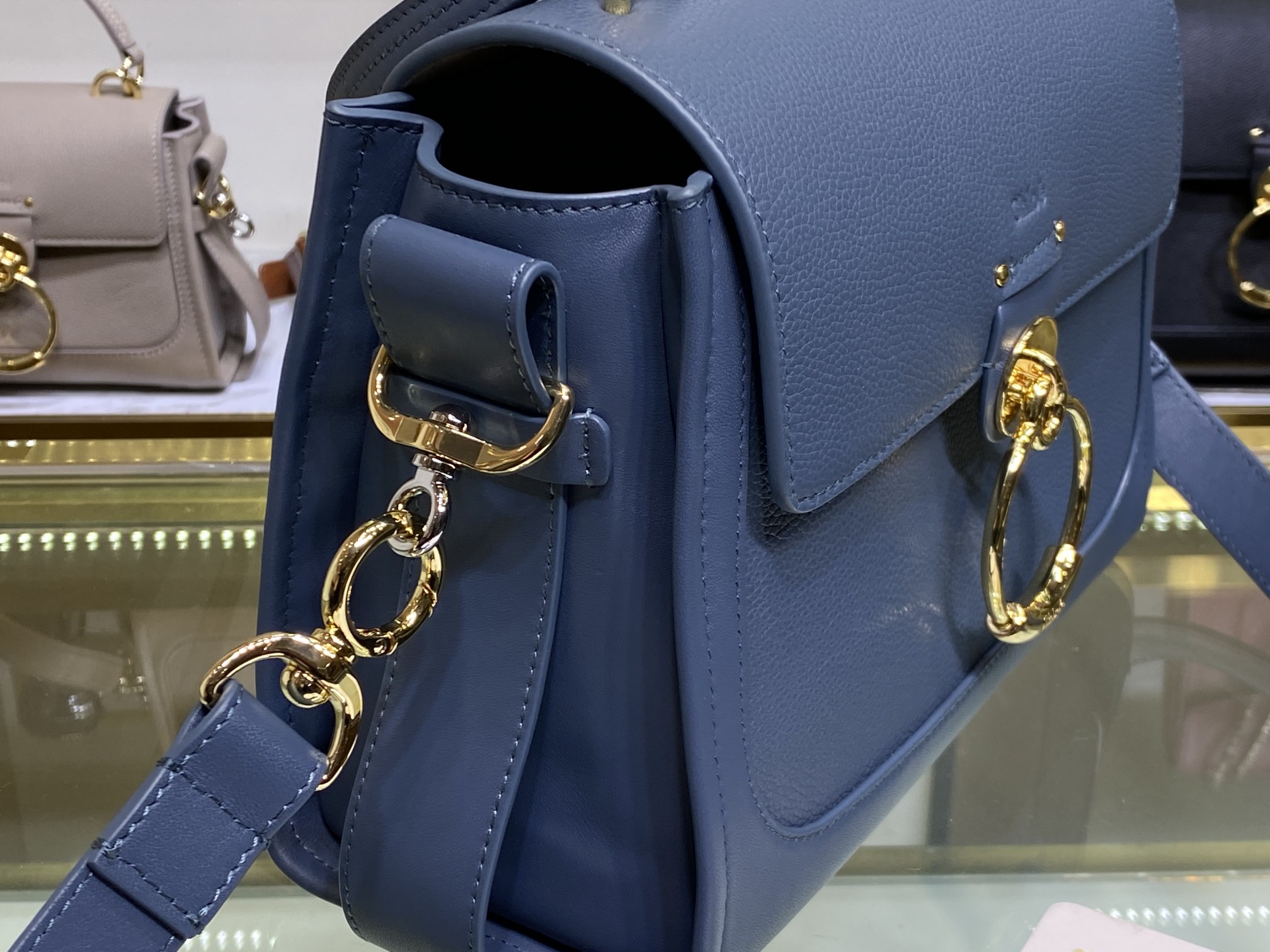 Ch10e tess bag-21*8*17cm