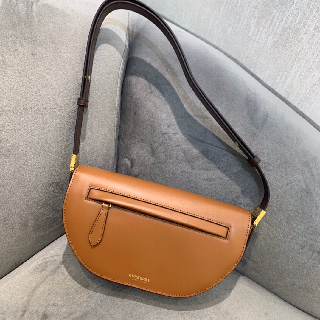B**rry olympia bag-26x5.4x15cm