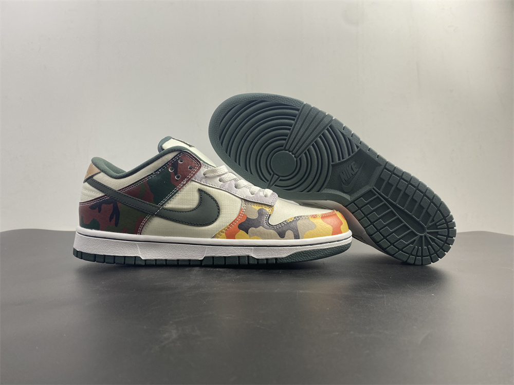 Dunk Low SE Sail Multi-Camo DH0957-100