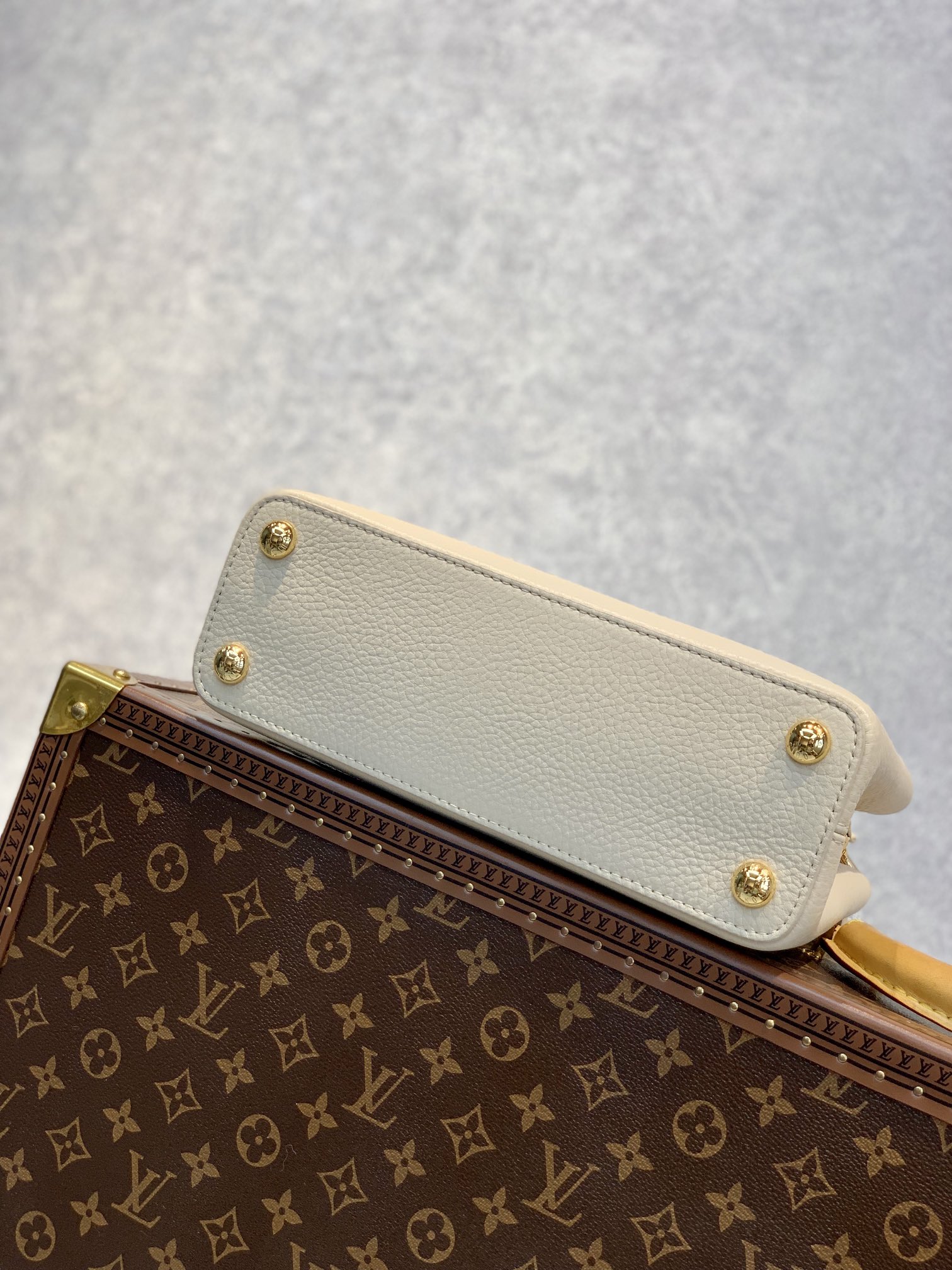l0*is V*t0n capucines bb-27*18*9cm