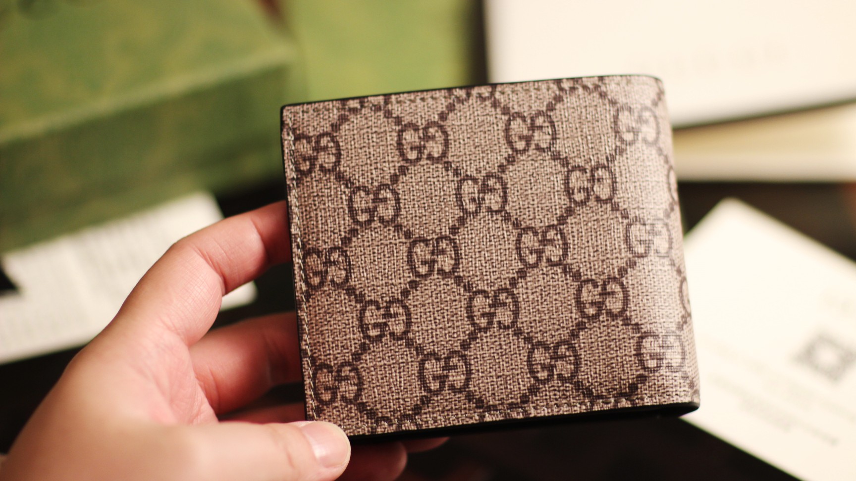 G*u*i wallet-11*9cm