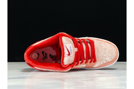 NIKE SB DUNK LOW STRANGELOVE SKATEBOARDS CT2552-800