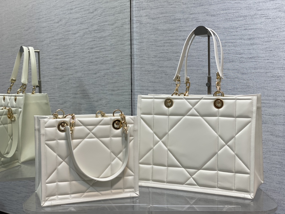 D*or essential bag
