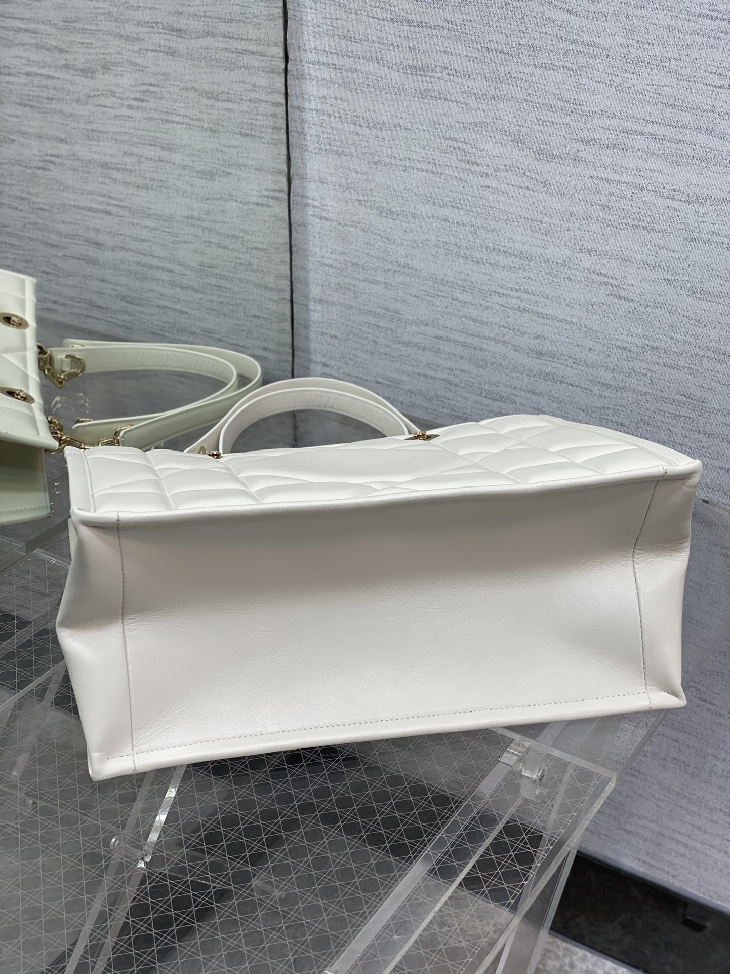 D*or essential bag