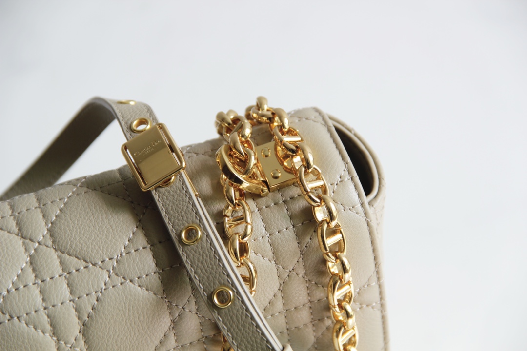 D*or 2021 caro bag-28*17*9cm