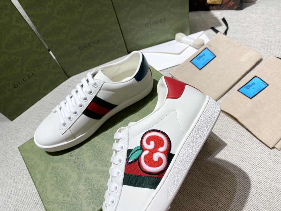 G*u*i sneakers