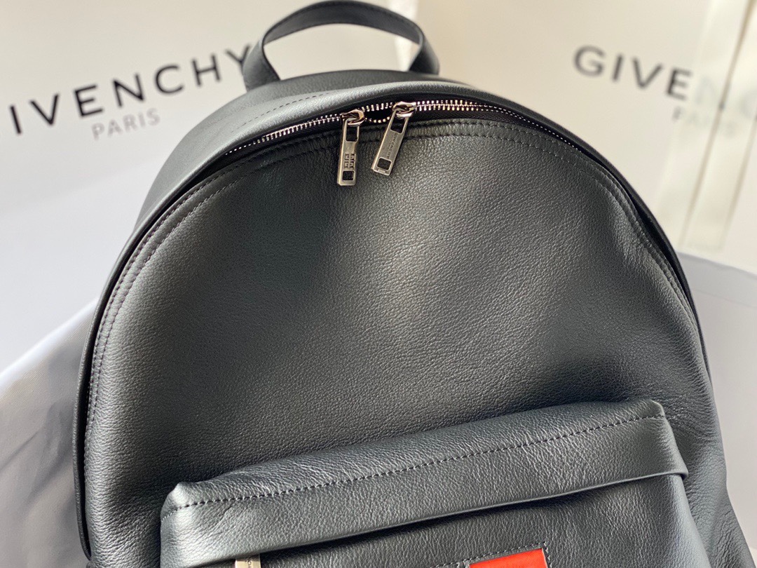 G1uenchy backpack-28x40x15cm