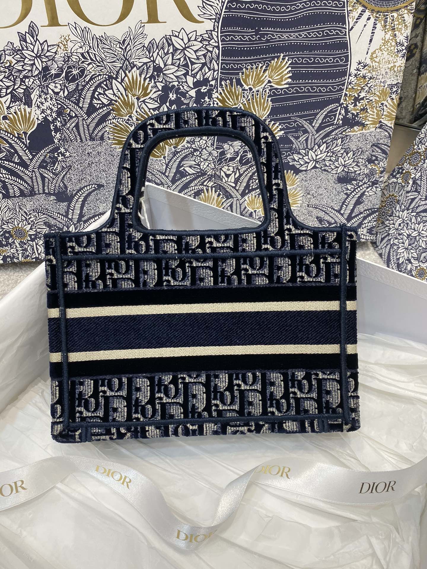 D*or mini book tote-23*17*7cm