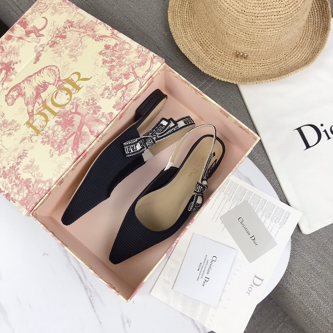 D*or flap shoes