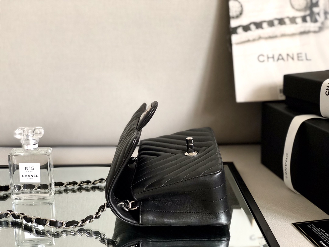 Ch@nel Flap Bag-Lambskin-Silver Hardware-20CM