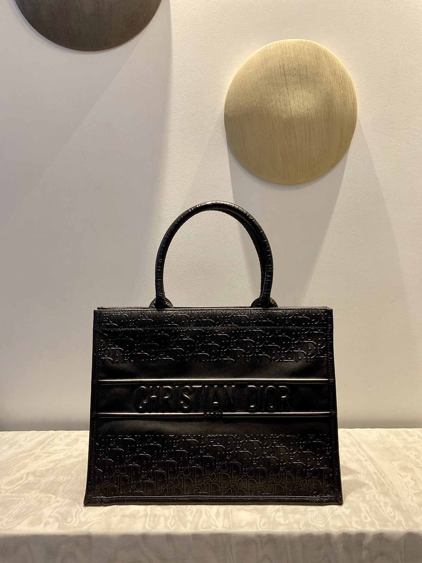 D*or small book tote-36.5cm