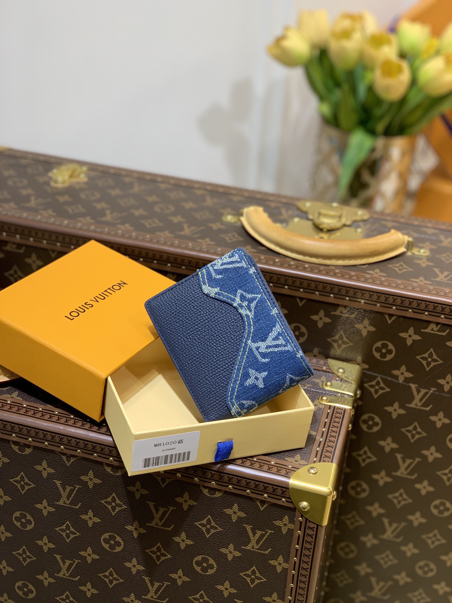l0*is V*t0n slender wallet-11*8.5*2cm