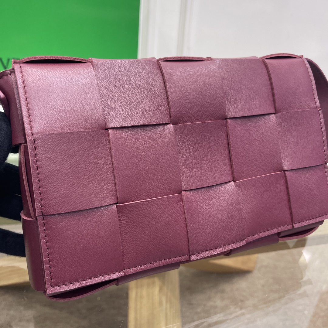 b0tte*a Ven*ta crossbody bag-23*15*6cm