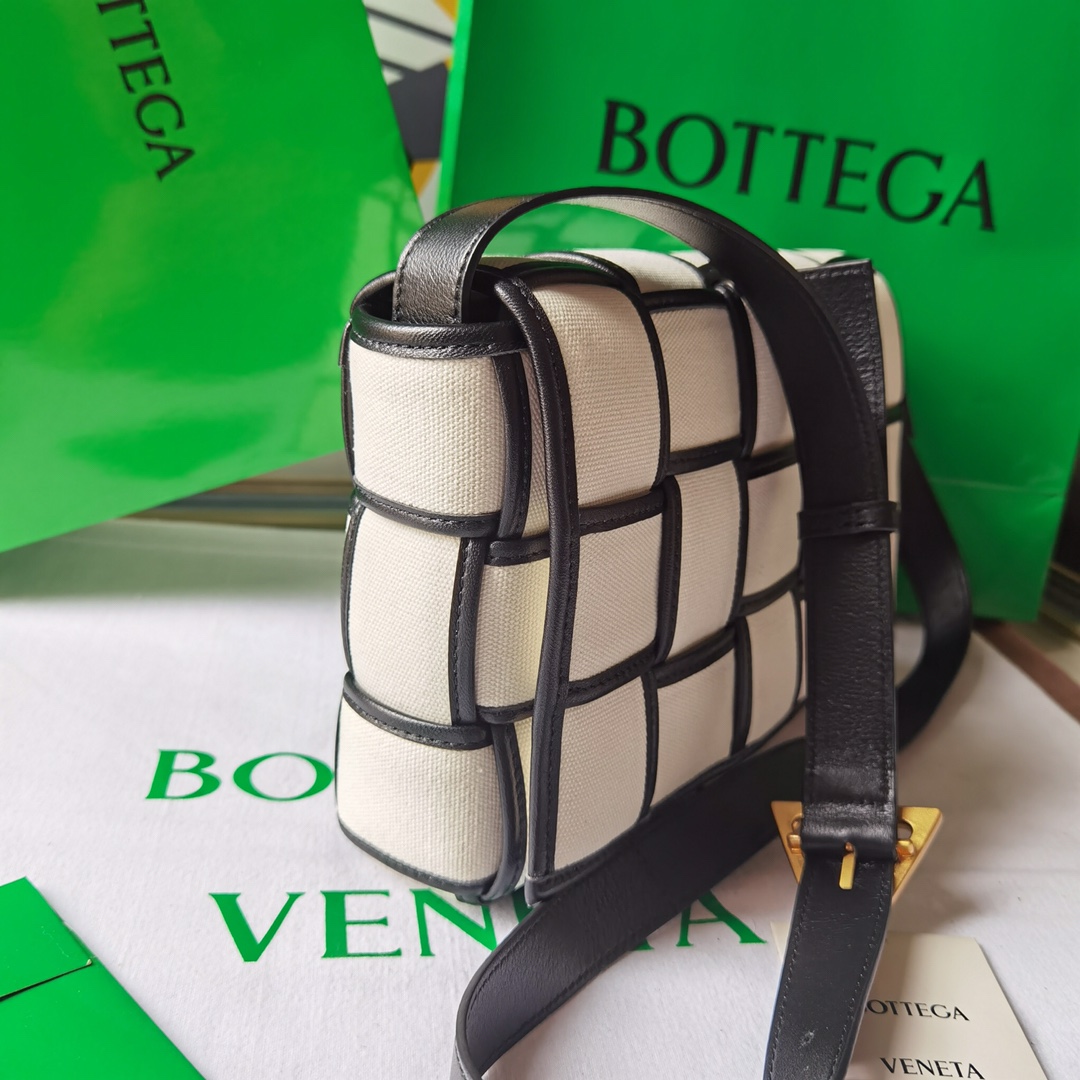 b0tte*a Ven*ta webbing crossbody bag-26x18x8cm