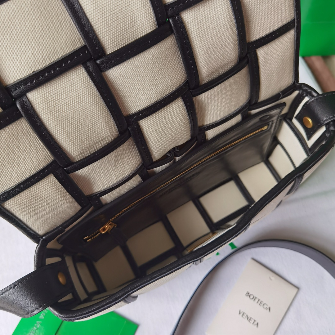 b0tte*a Ven*ta webbing crossbody bag-26x18x8cm