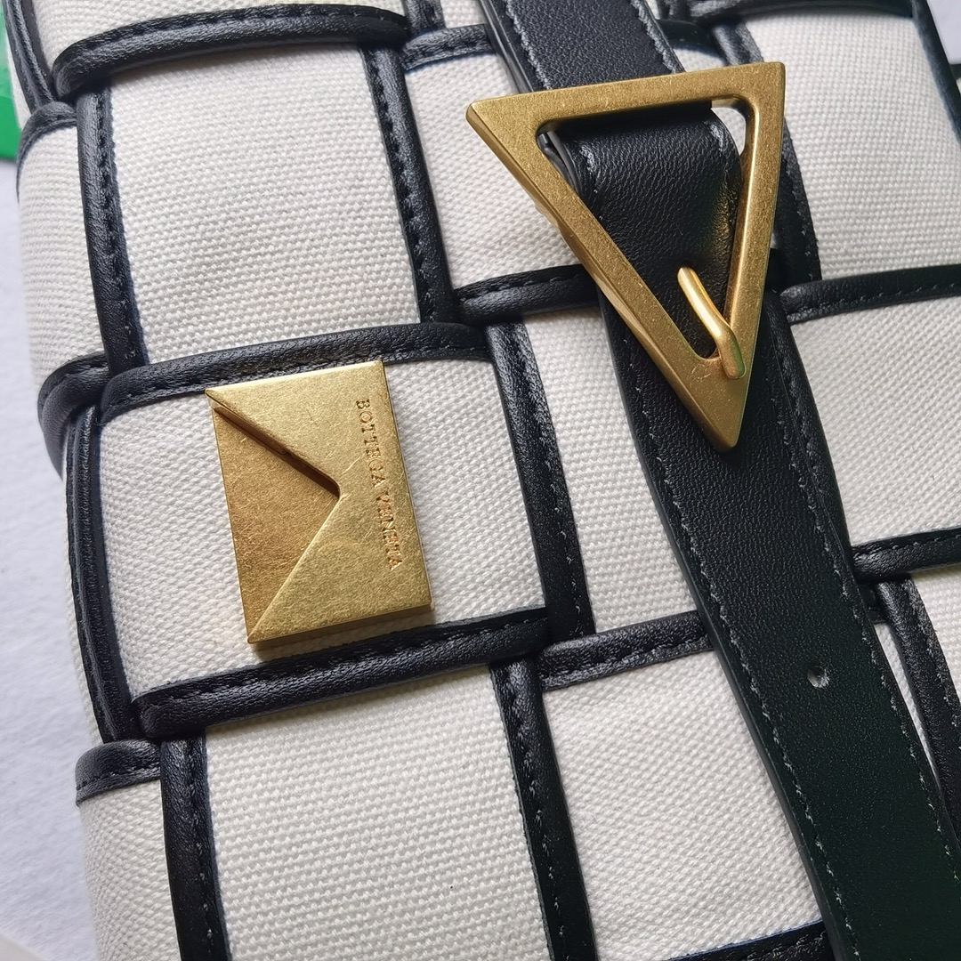 b0tte*a Ven*ta webbing crossbody bag-26x18x8cm