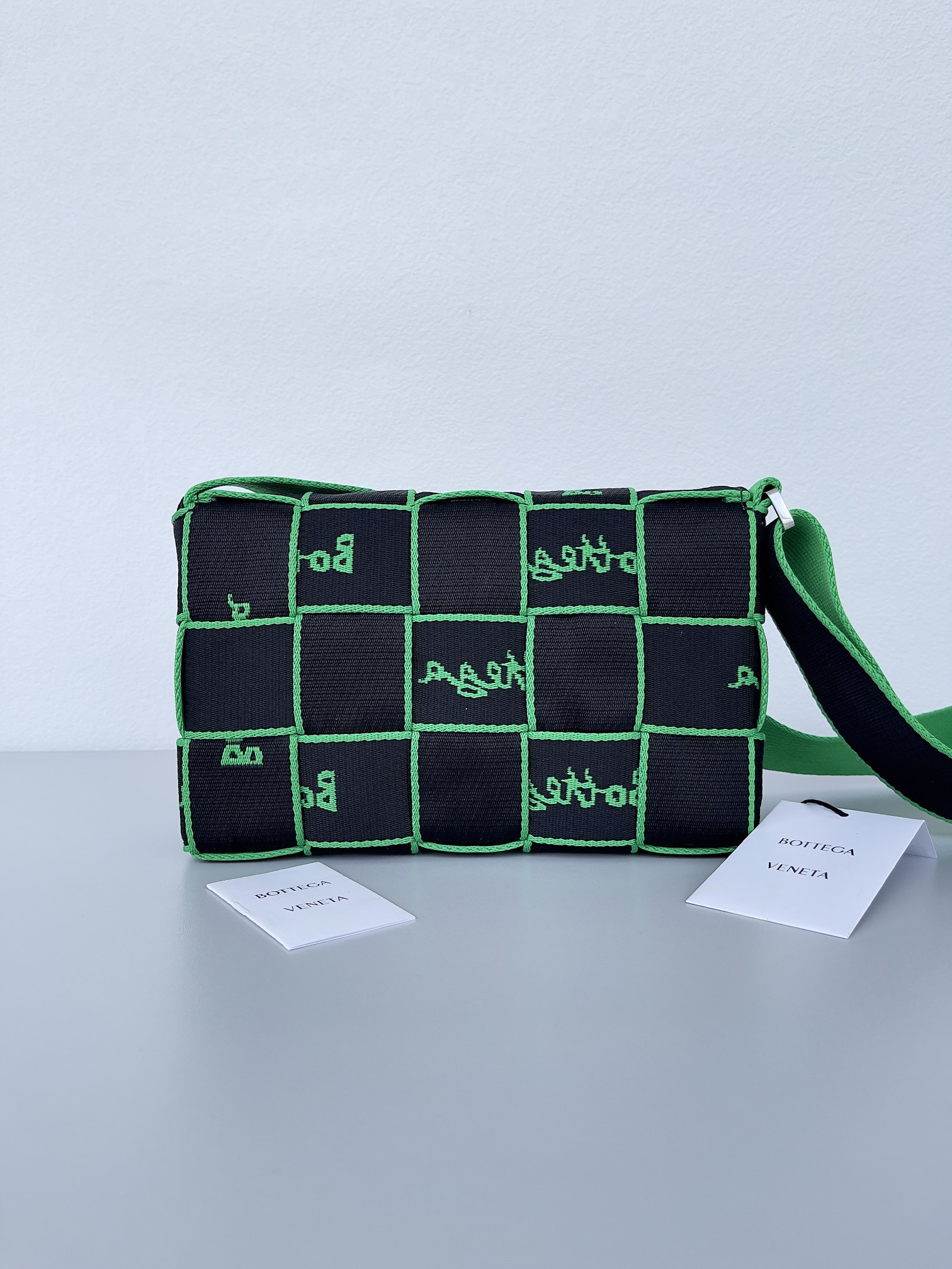 b0tte*a Ven*ta webbing crossbody bag-25*15*5cm