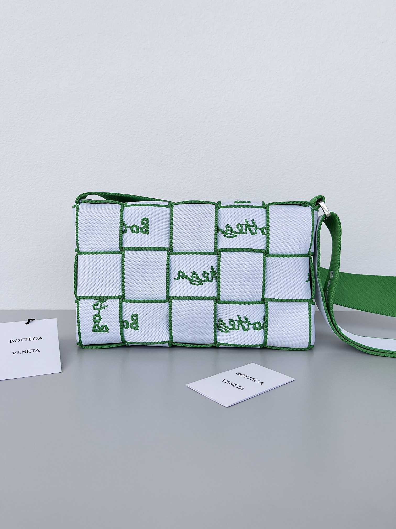 b0tte*a Ven*ta webbing crossbody bag-25*15*5cm
