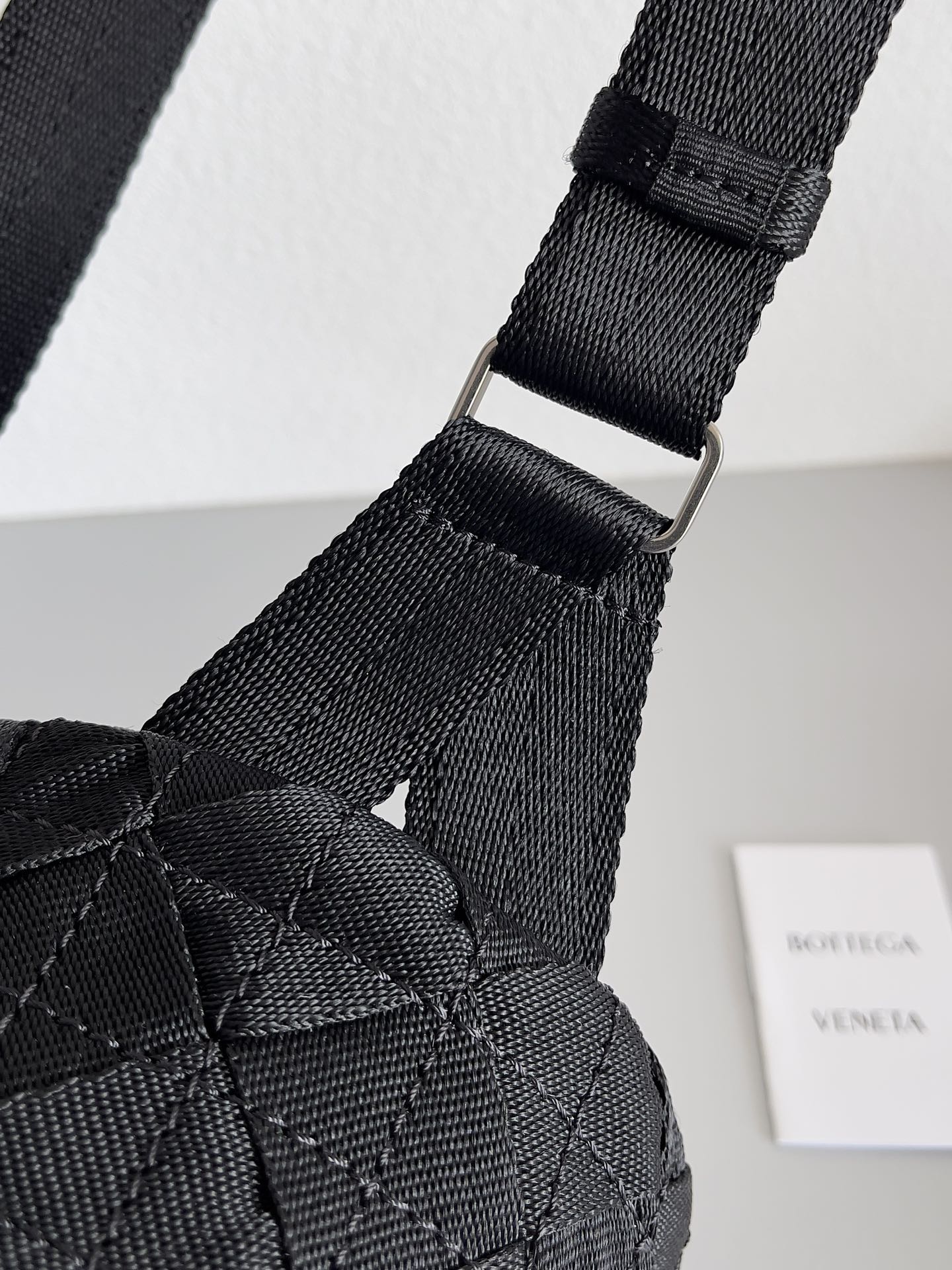 b0tte*a Ven*ta webbing crossbody bag-26*15*15cm