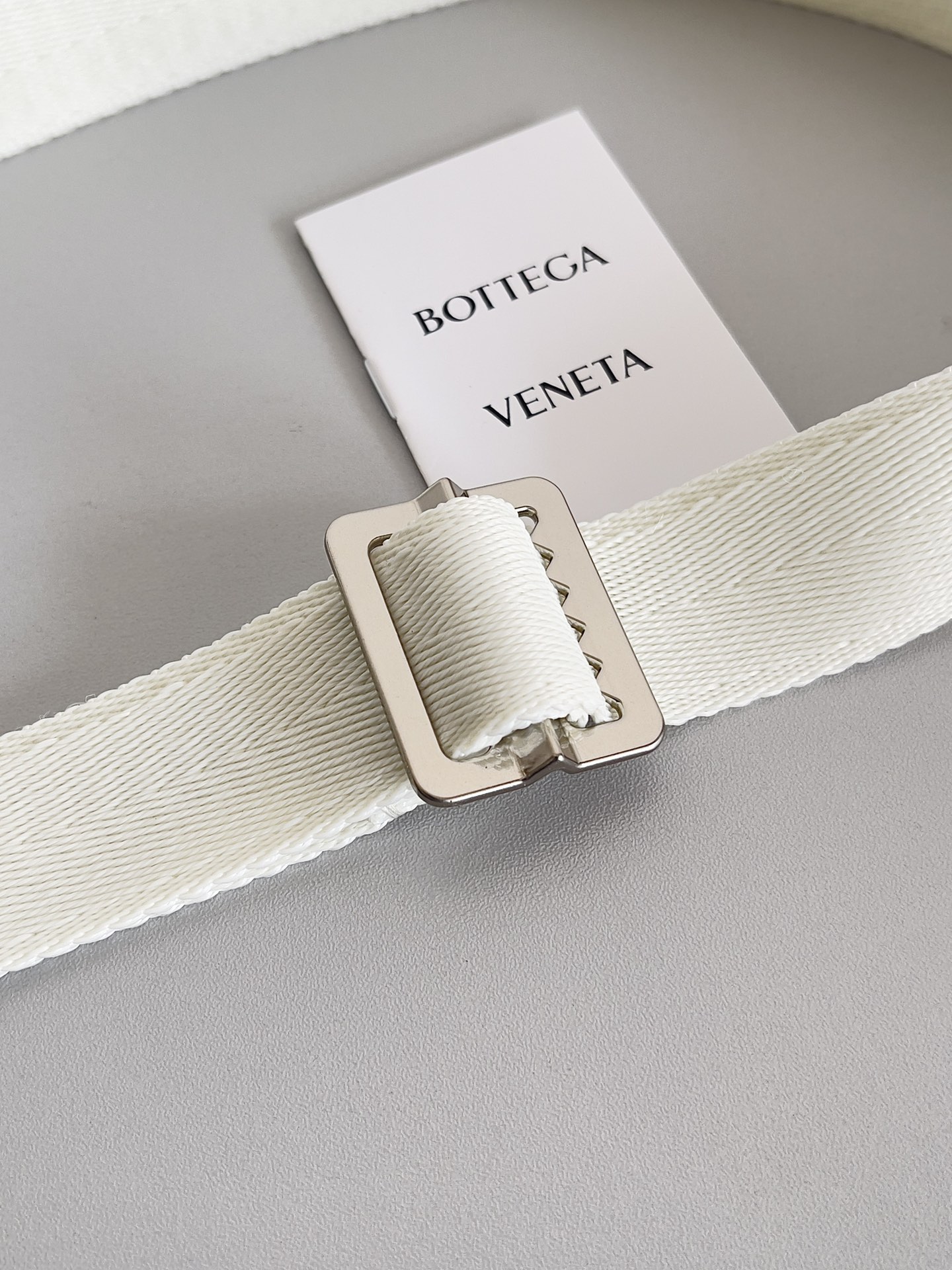 b0tte*a Ven*ta webbing crossbody bag-26*15*15cm