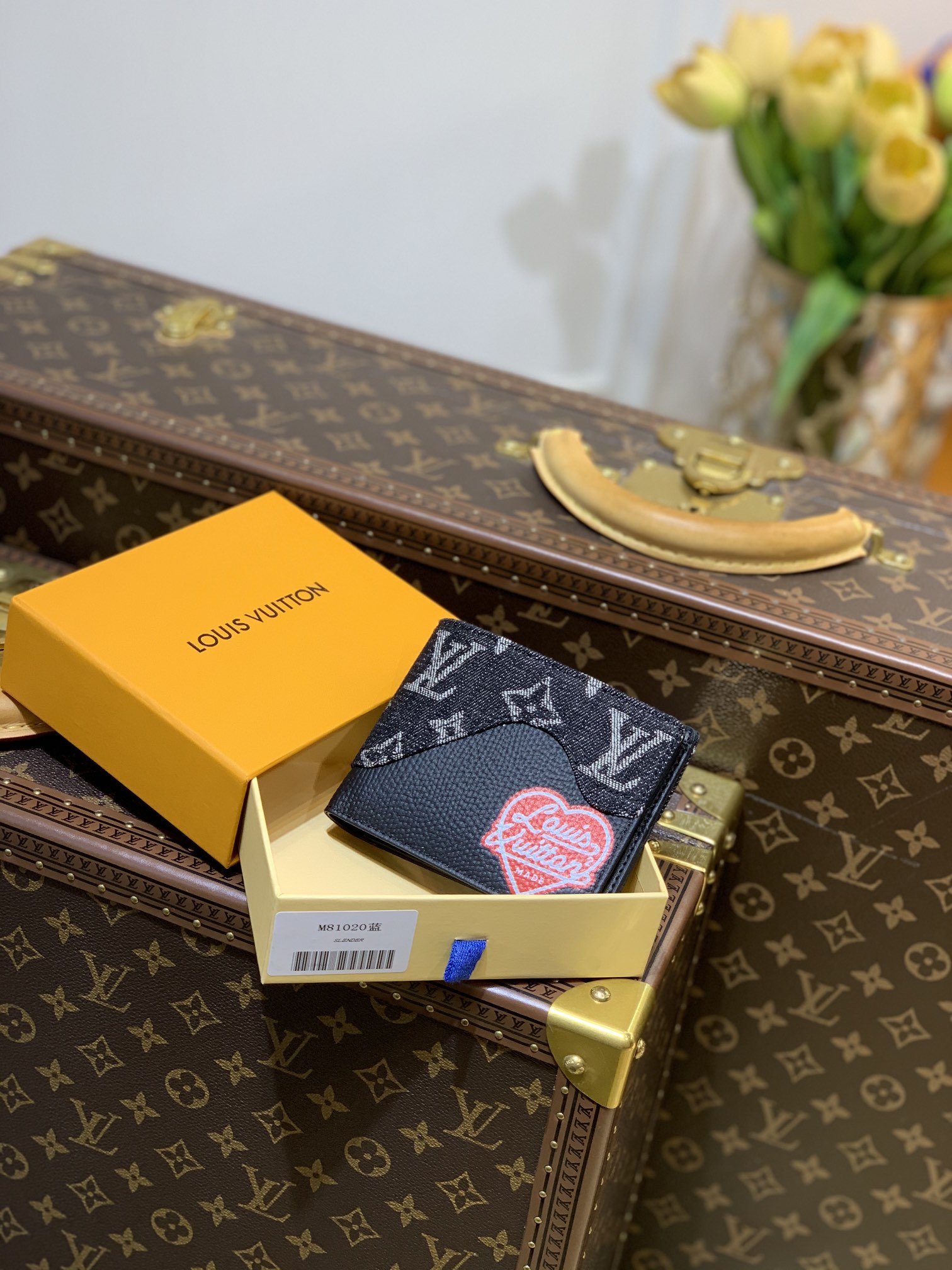 l0*is V*t0n slender wallet-11*8.5*2cm