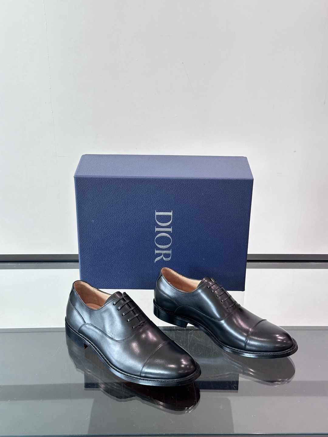 Di*r Timeless Oxford Shoe