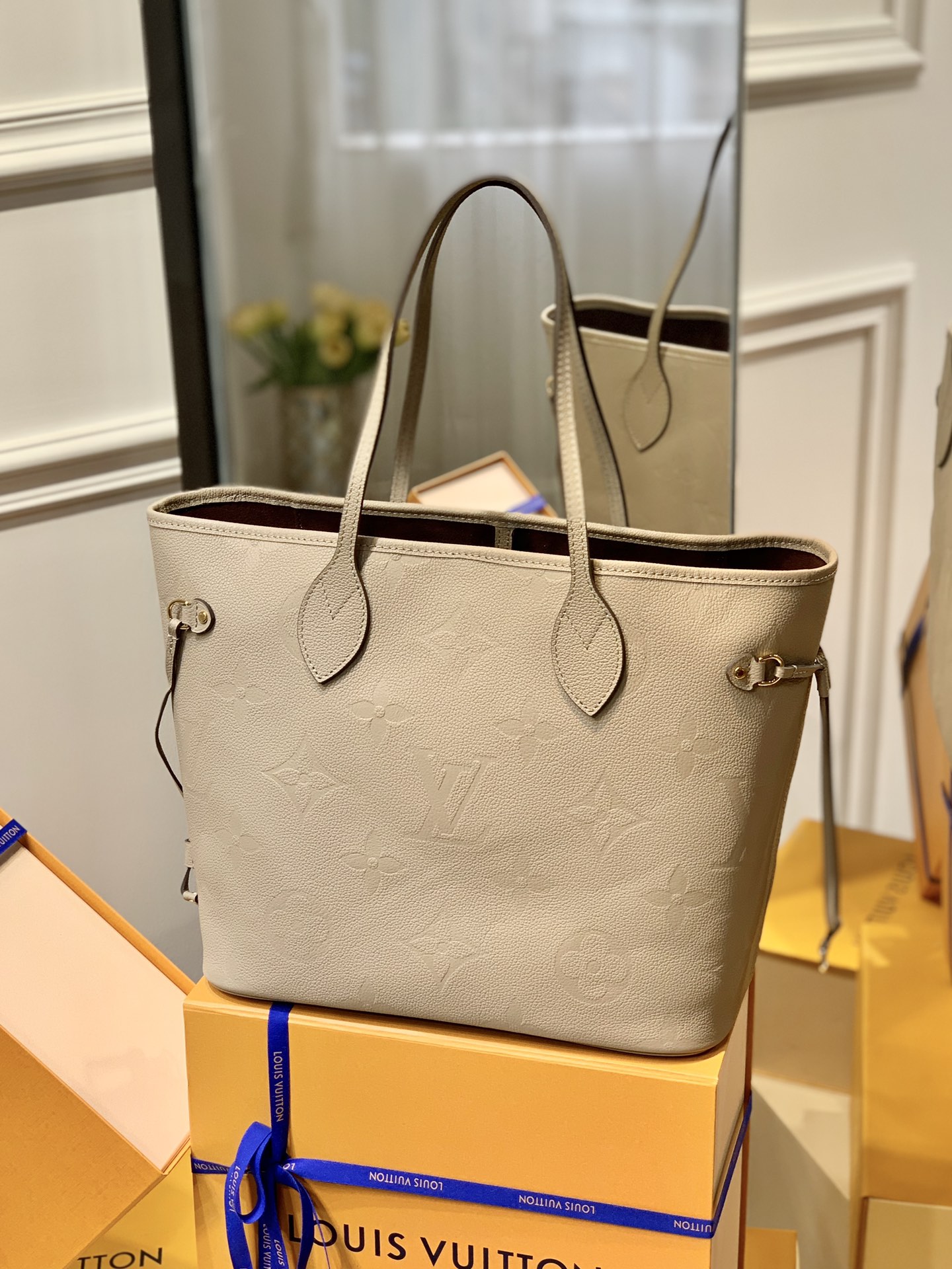 l0*is V*t0n neverfull mm-32*29*17cm