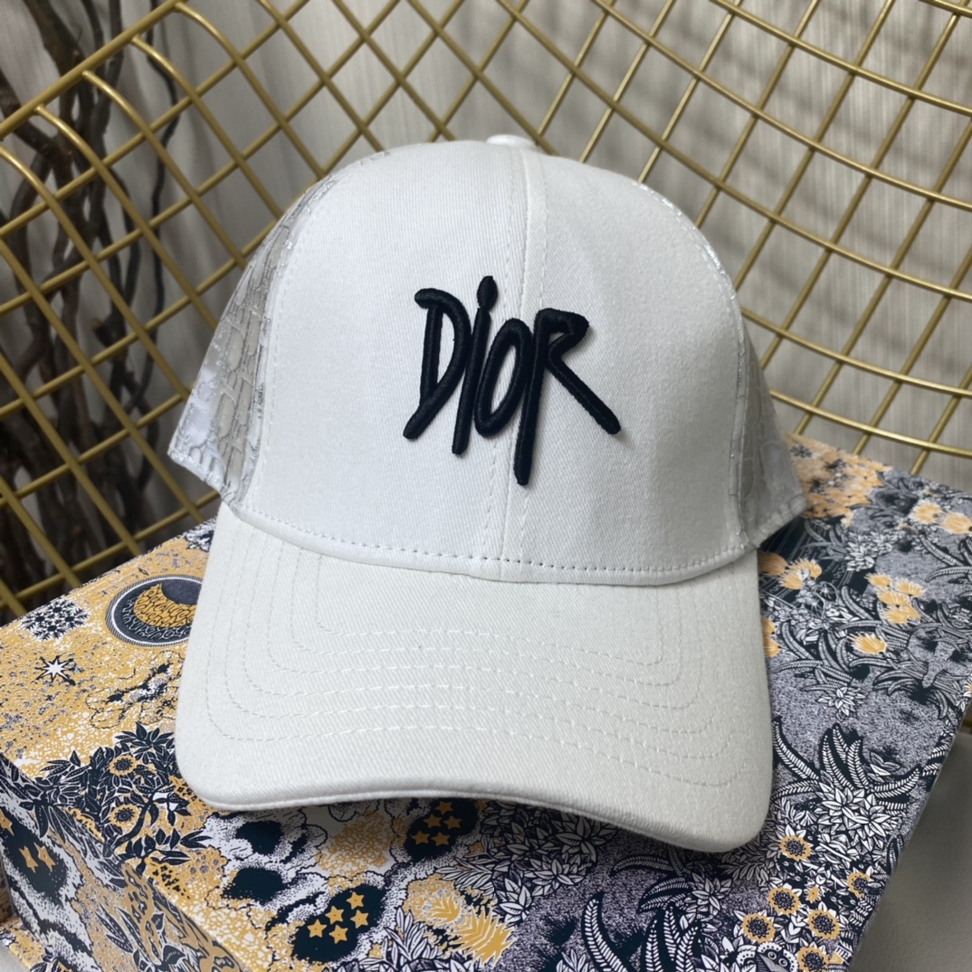 D*or hats