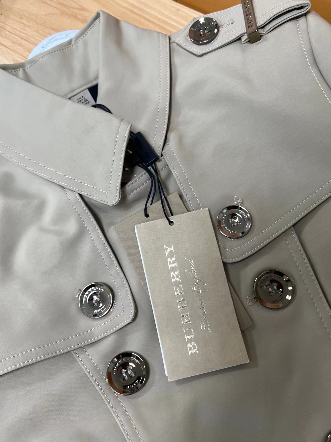 B**rry 2022ss windbreaker