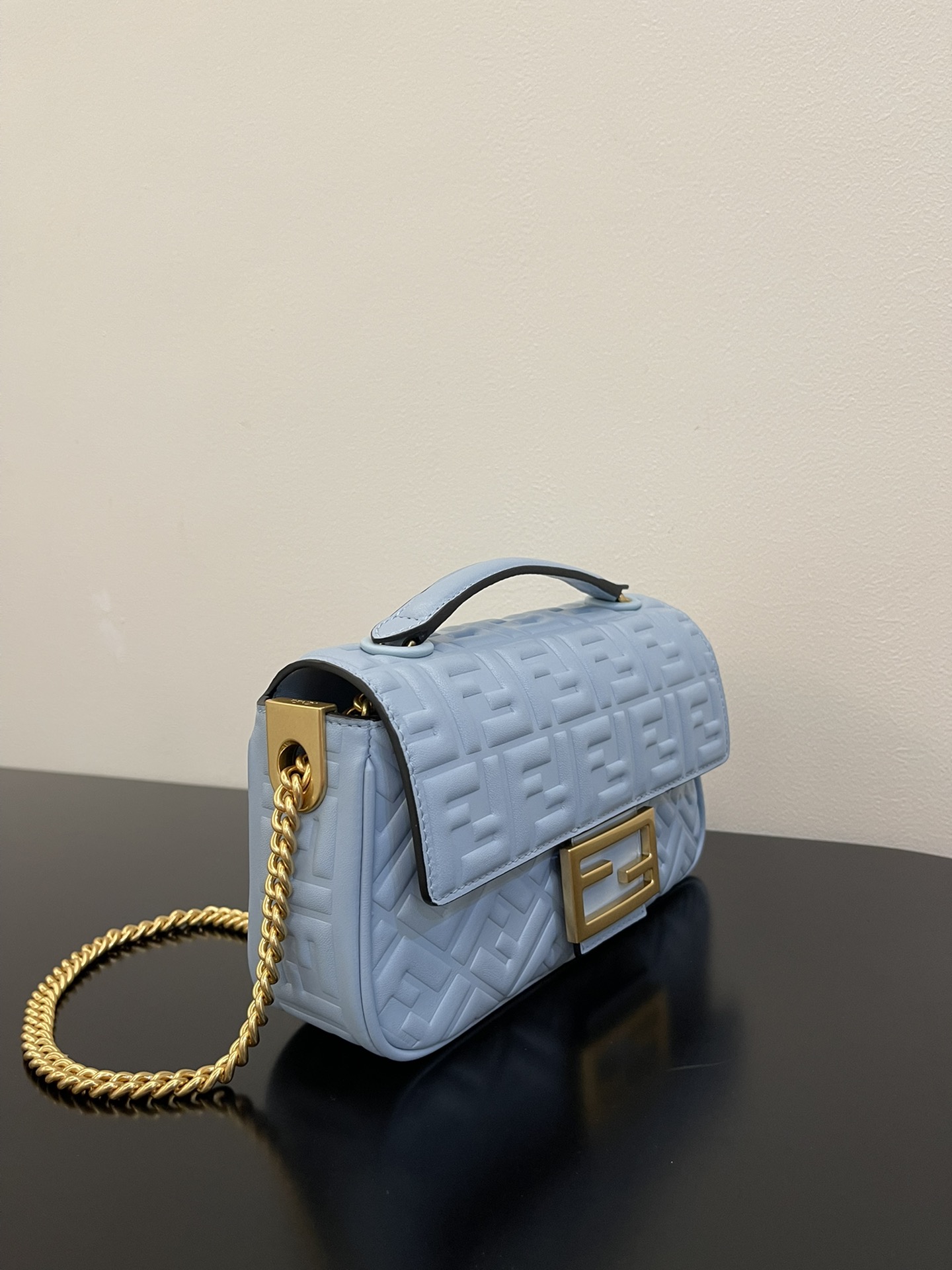 F**di baguette bag-24x14x7cm