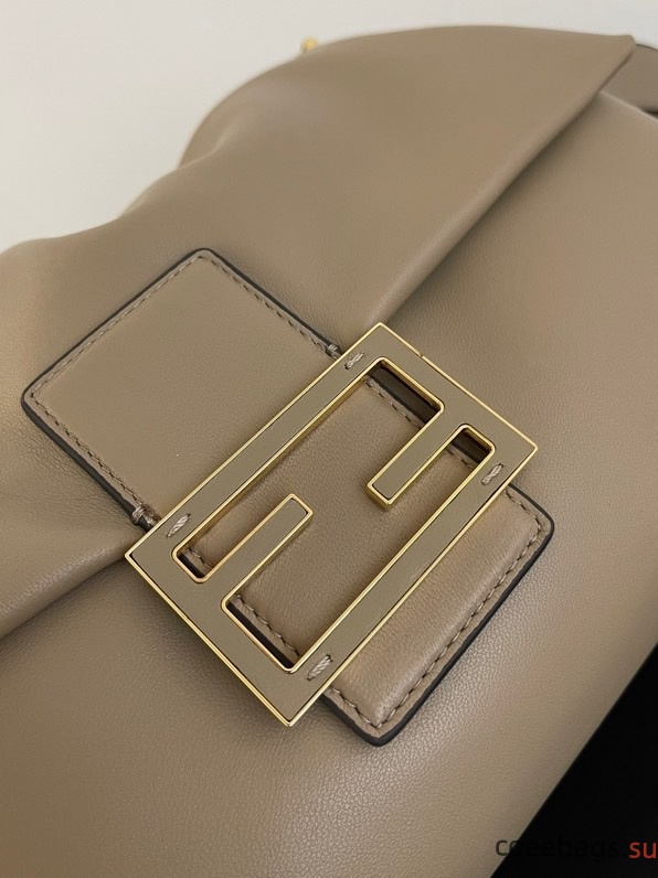 F**di Mamma Baguette Bag-31.5*12*22CM