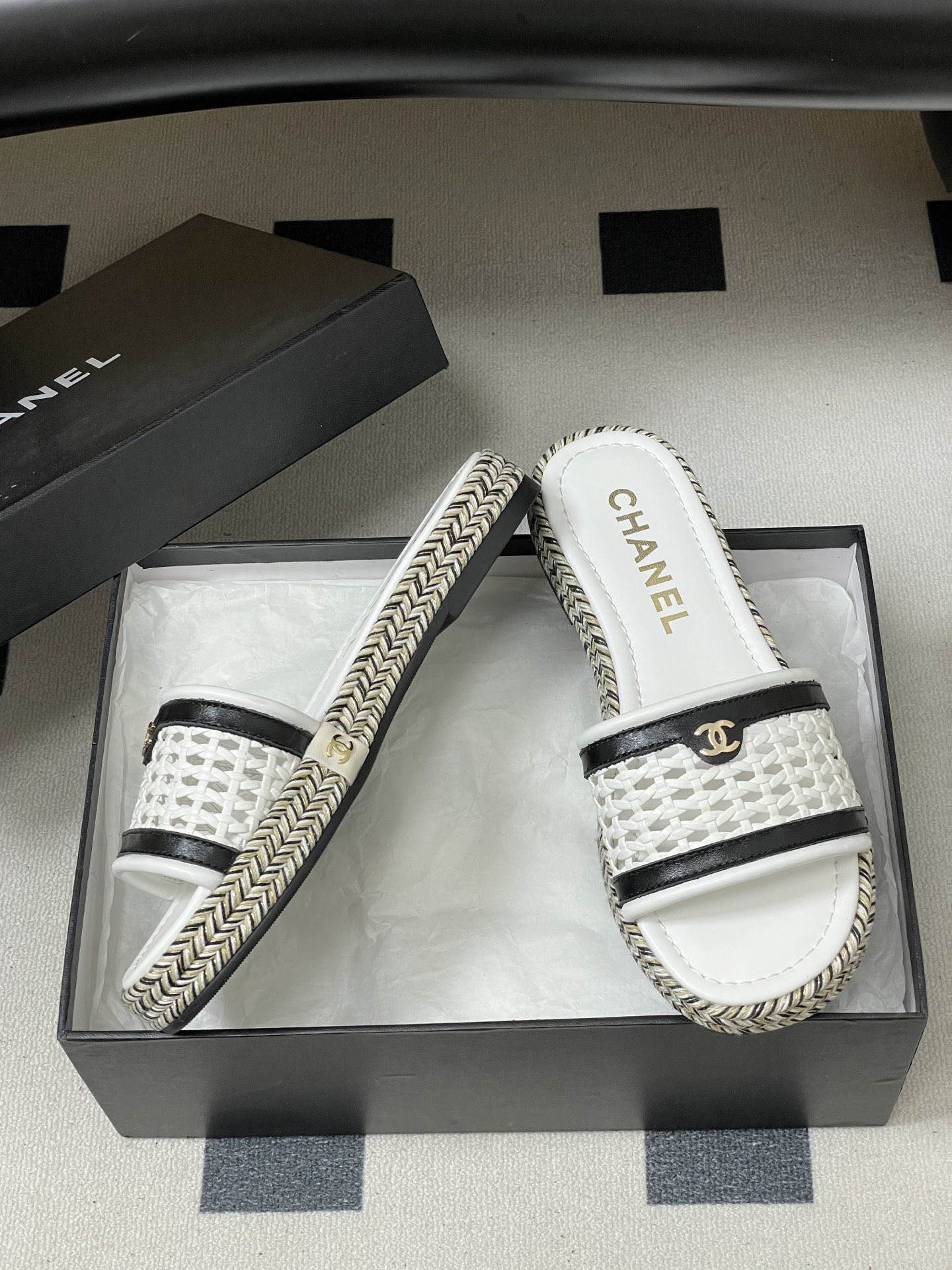 Ch@nel 2026ss Slides