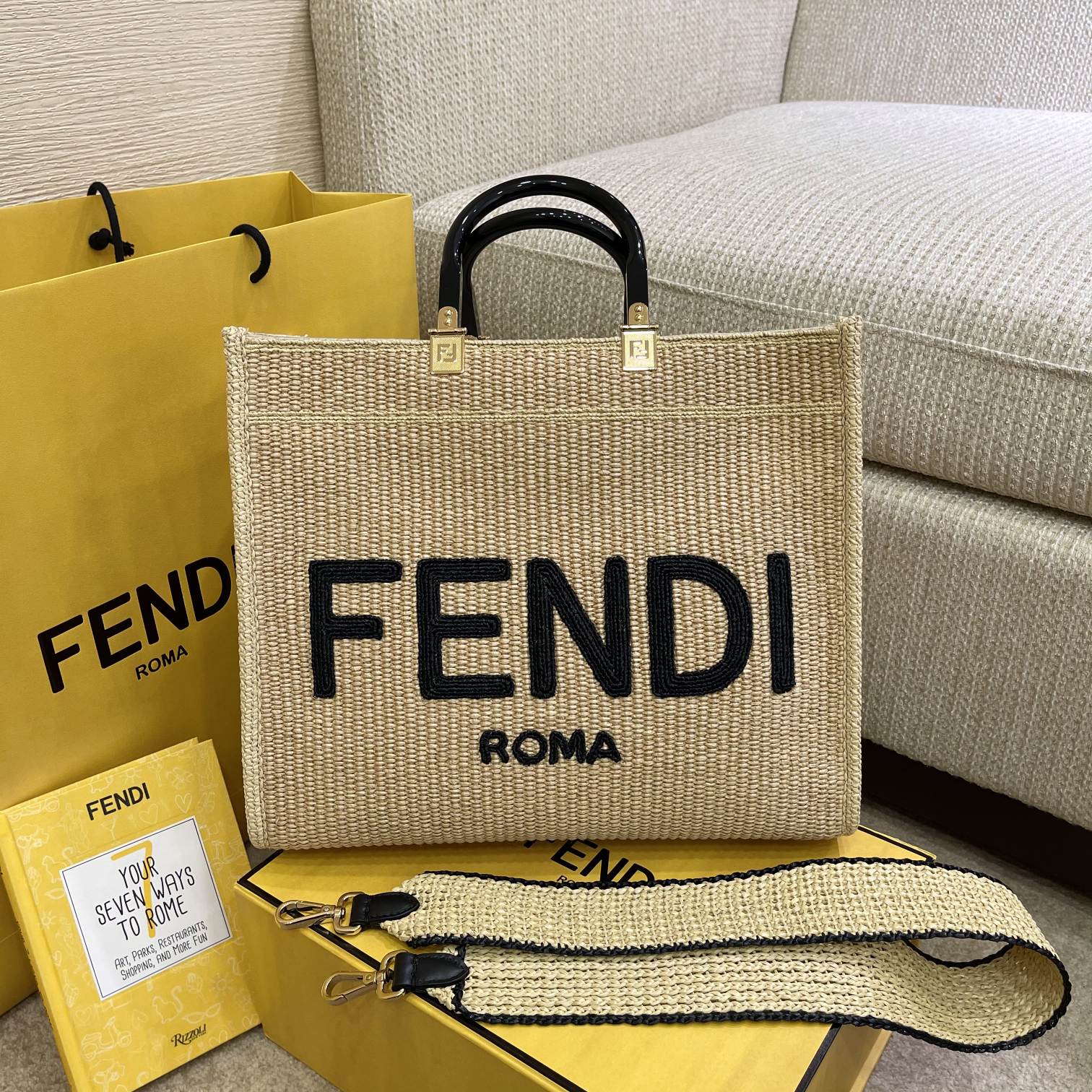 F**di sunshine tote-31x17x35cm