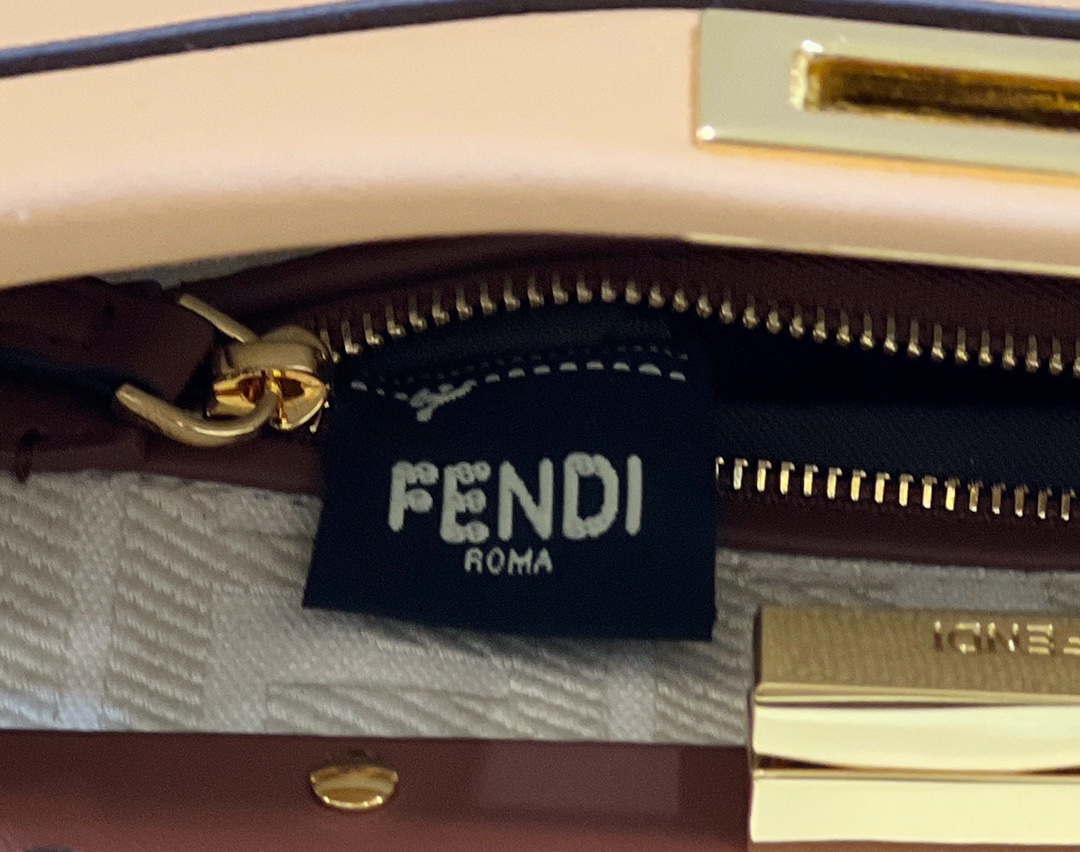 F**di peekabootote-24×7×19cm