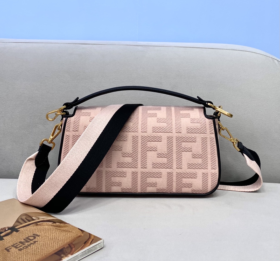 F**di medium baguette bag-26x15x4cm