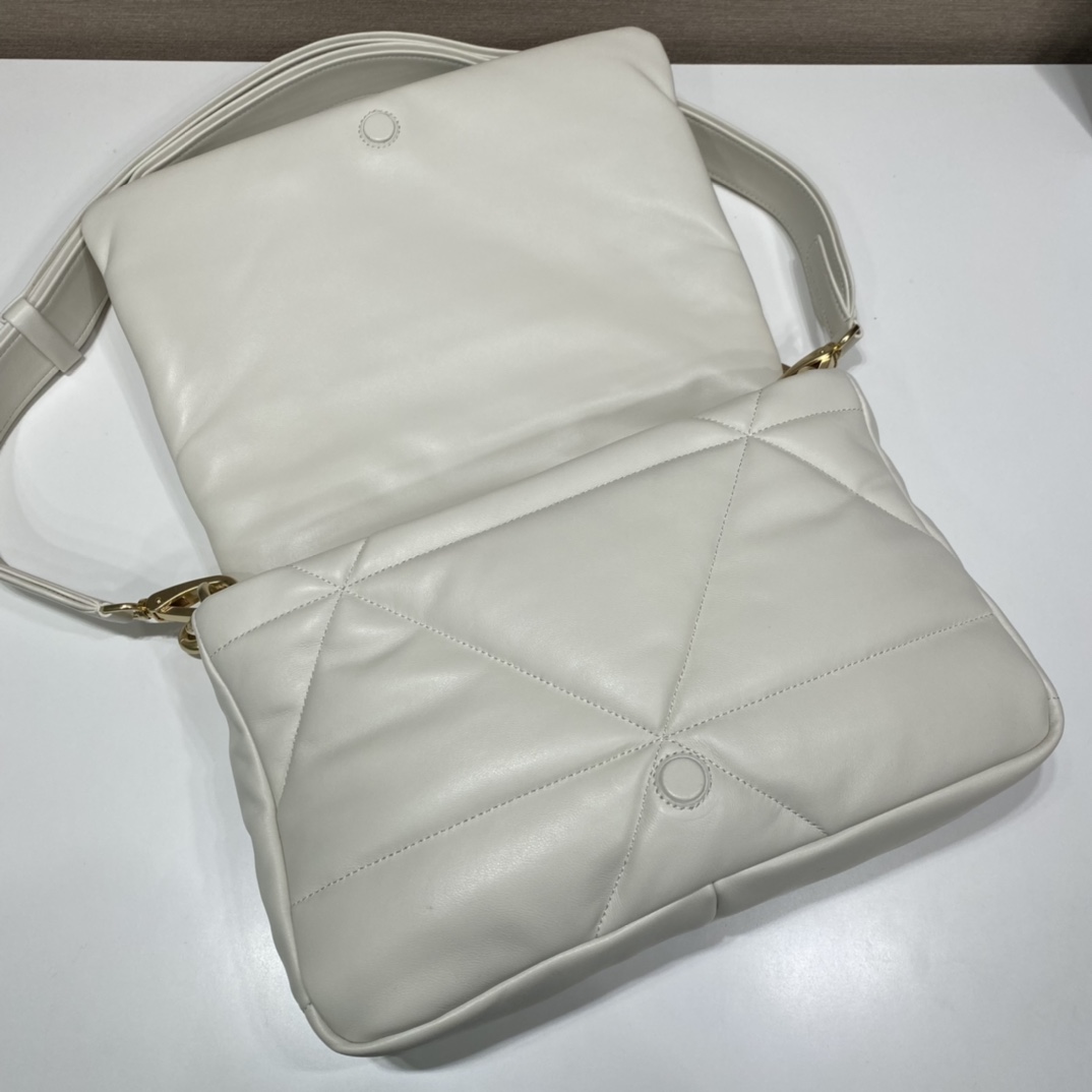 Pra*a handbags-1bd306-31*19*8.5cm