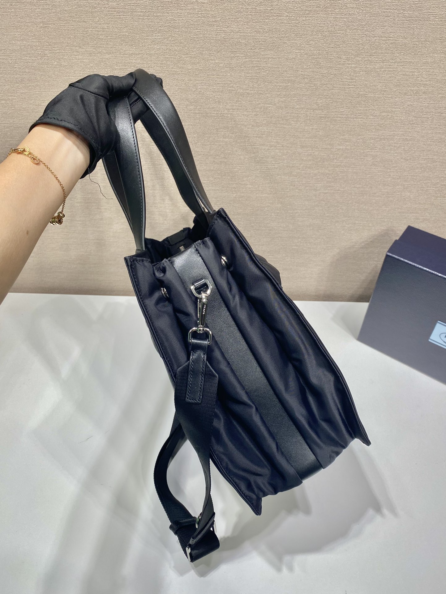 Pra*a 2vg318a re-nylon tote bag-33*30*13cm