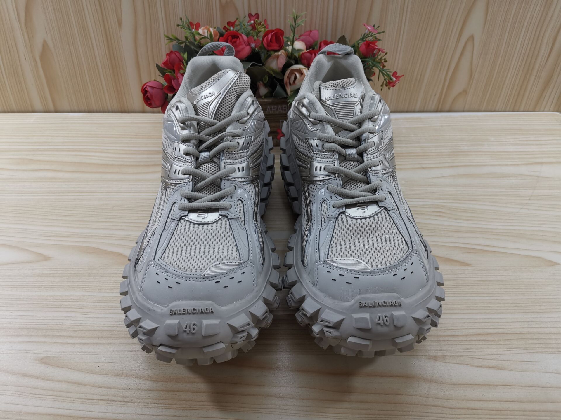Ba*len*cia*ga sneaker
